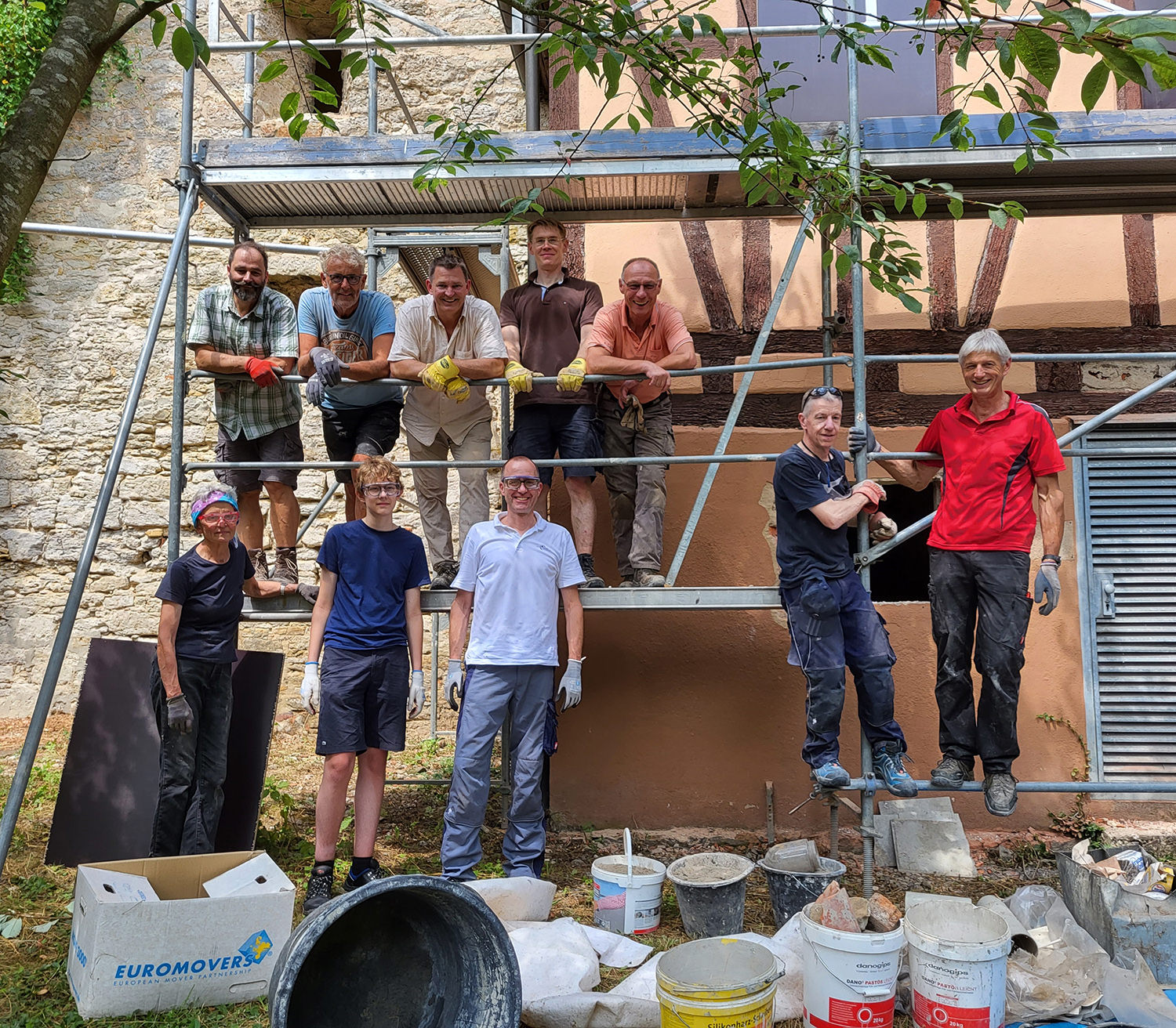 Freiwillig Engagierte sanieren das Torwächterhaus Langenburg. Quelle: Uwe Thamm, Langenburg